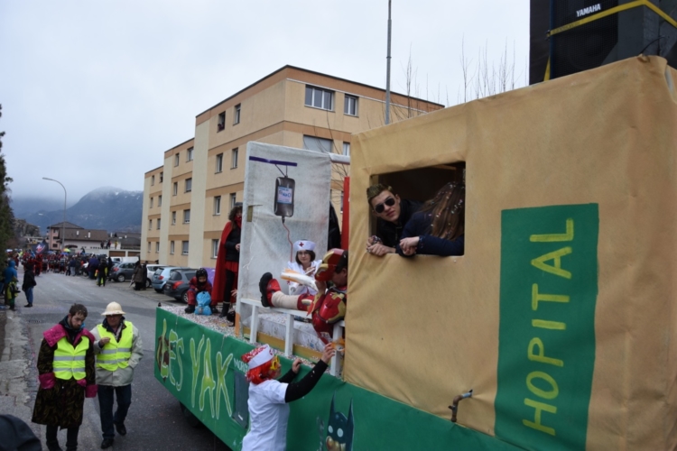 carnastleo2016cortege360