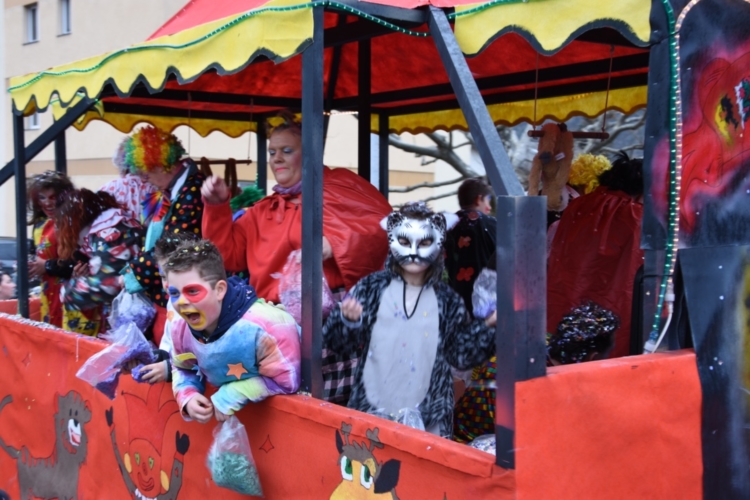 carnastleo2016cortege378