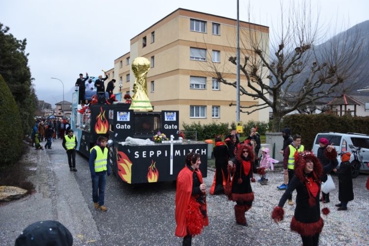carnastleo2016cortege455